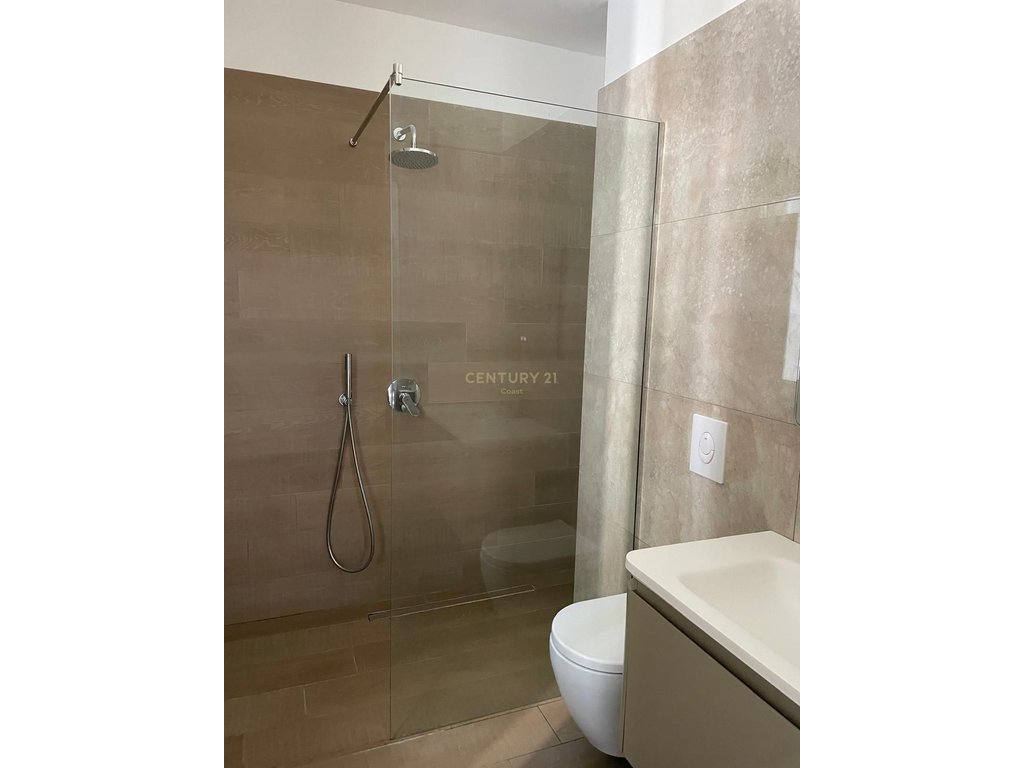 LUXURY APARTMENT 2+1+2 FOR RENT, TOTAL SEA VIEW IN COLD WATER, VLORA!