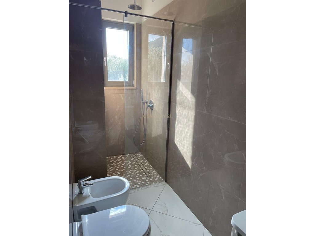 LUXURY APARTMENT 2+1+2 FOR RENT, TOTAL SEA VIEW IN COLD WATER, VLORA!