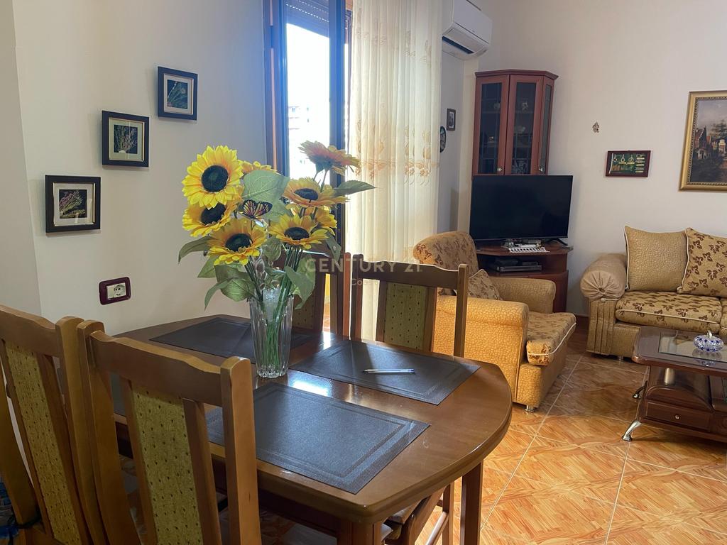 2+1 APARTMENT FOR RENT IN VLORA, KOSOVA STREET NEAR ROSSMAN & LALA