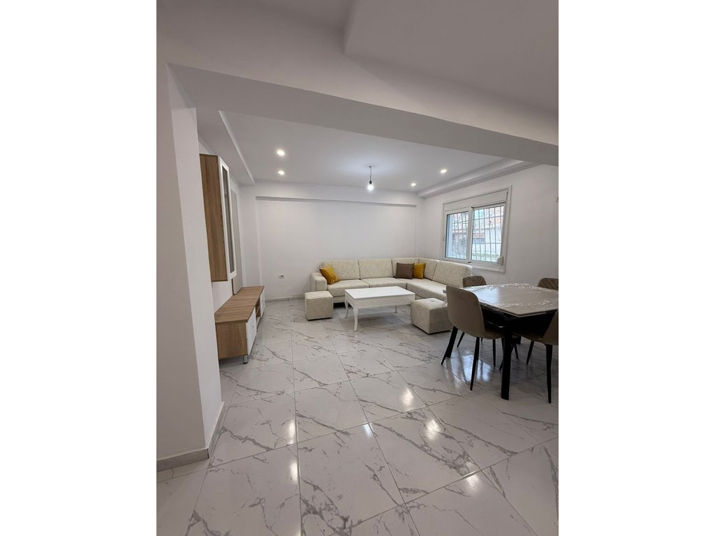 APARTMENT 1+1 FOR RENT AT "RICE MARKET", VLORE