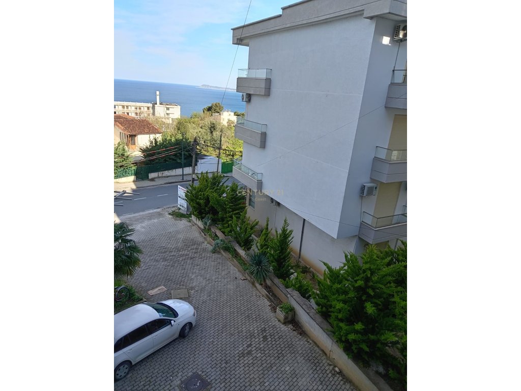 APARTMENT 1+1 FOR RENT IN THE NEIGHBORHOOD "UJI I FTOHT" NEAR LE PALAZZINE!!!