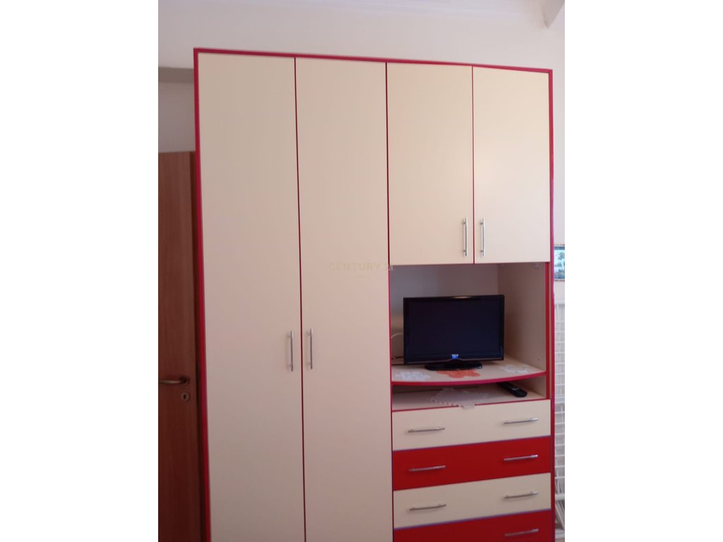 APARTMENT 1+1 FOR RENT IN THE NEIGHBORHOOD "UJI I FTOHT" NEAR LE PALAZZINE!!!
