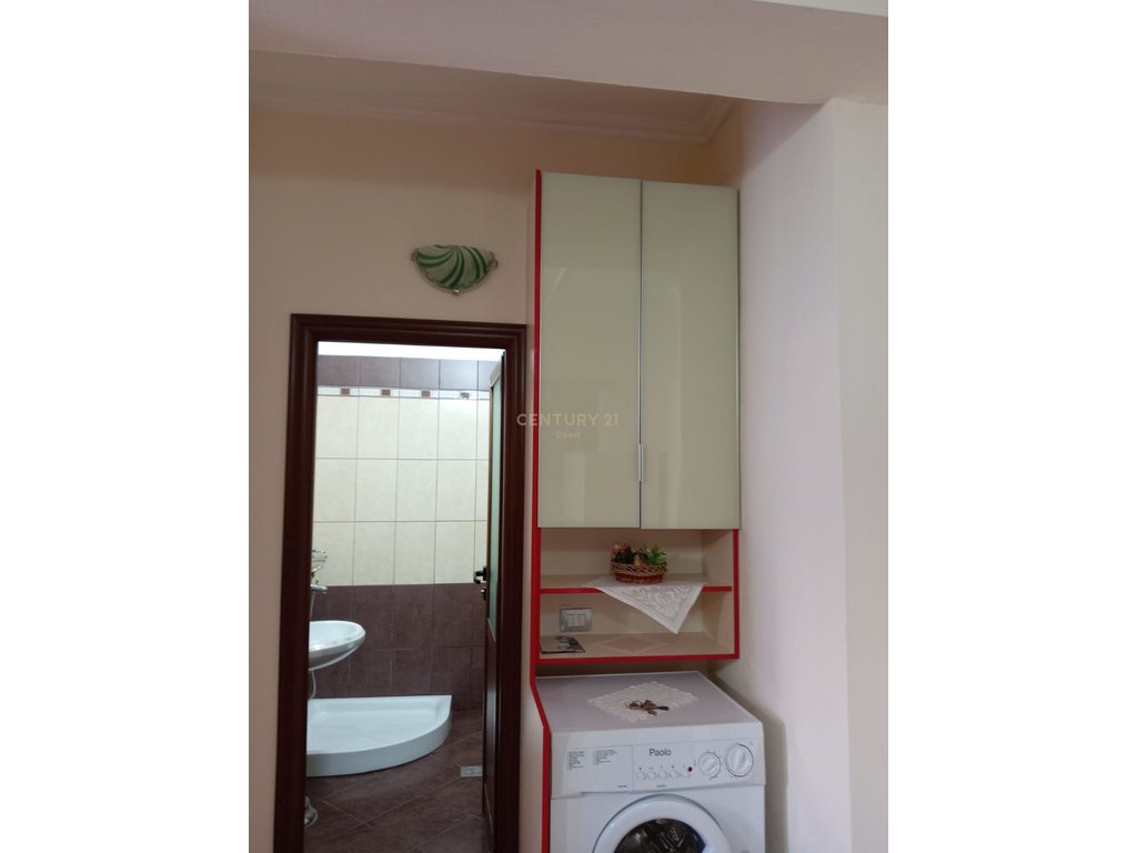 APARTMENT 1+1 FOR RENT IN THE NEIGHBORHOOD "UJI I FTOHT" NEAR LE PALAZZINE!!!