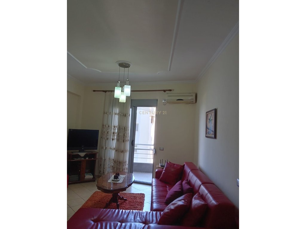 APARTMENT 1+1 FOR RENT IN THE NEIGHBORHOOD "UJI I FTOHT" NEAR LE PALAZZINE!!!