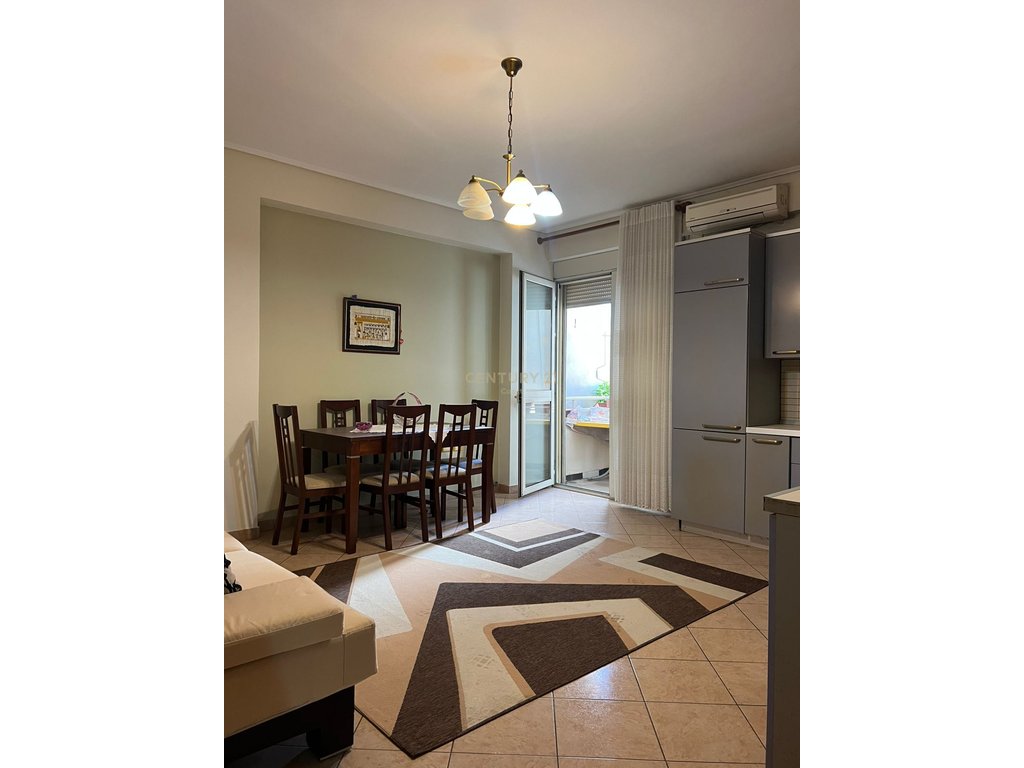 1+1 APARTMENT FOR RENT AT JUMBO, VLORA.