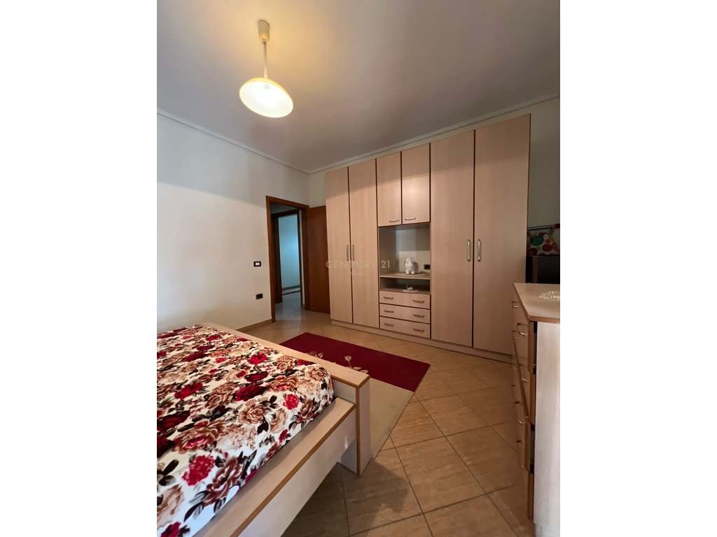 1+1 APARTMENT FOR RENT AT JUMBO, VLORA.