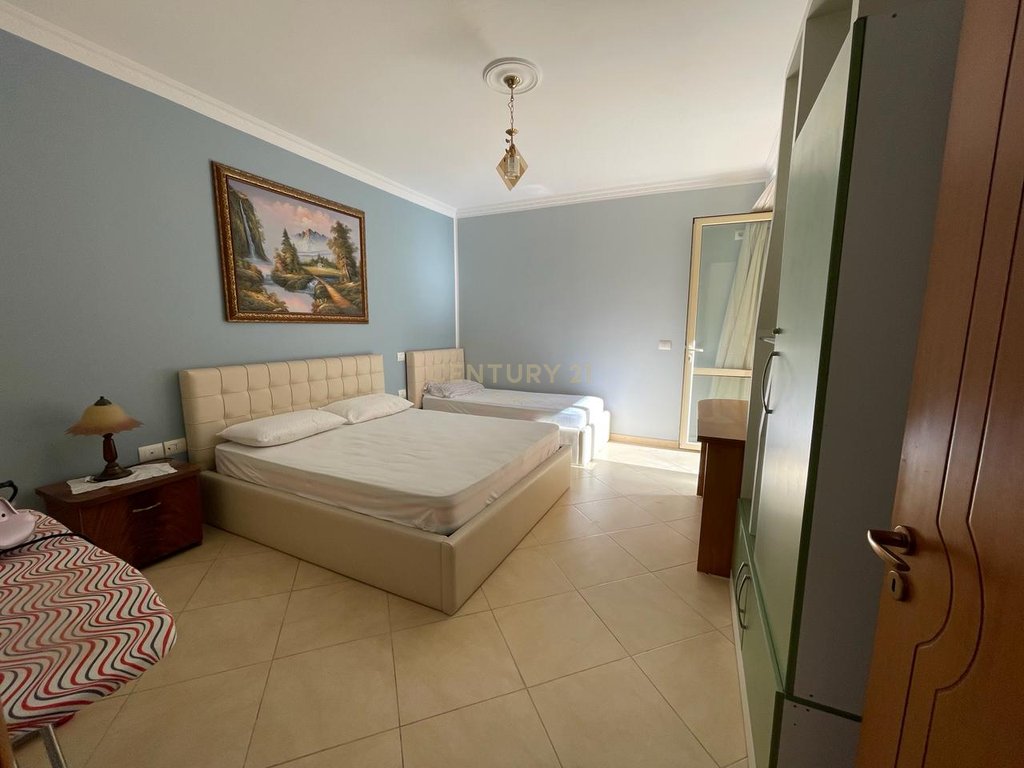 APARTMENT FOR RENT 1+1 WITH SIDE SEA VIEW ON THE LUNGOMARE!