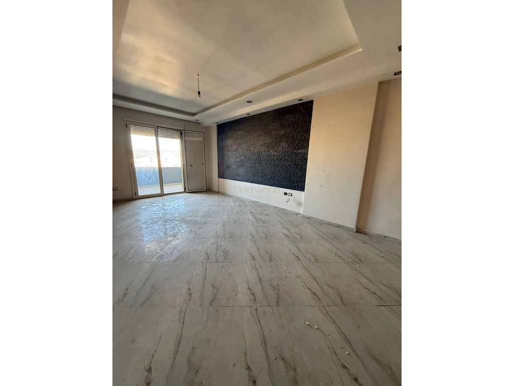 SHITET APARTAMENT 2+1+2 TE TREGU I ORIZIT!