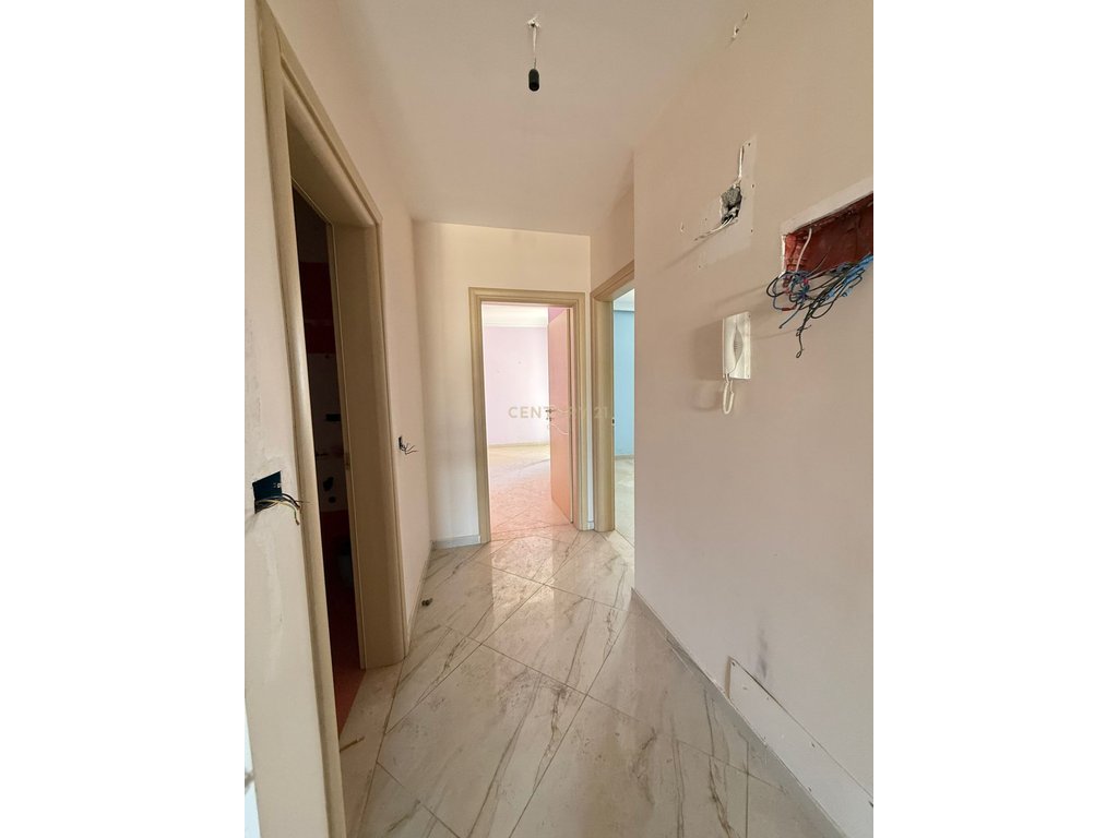 SHITET APARTAMENT 2+1+2 TE TREGU I ORIZIT!
