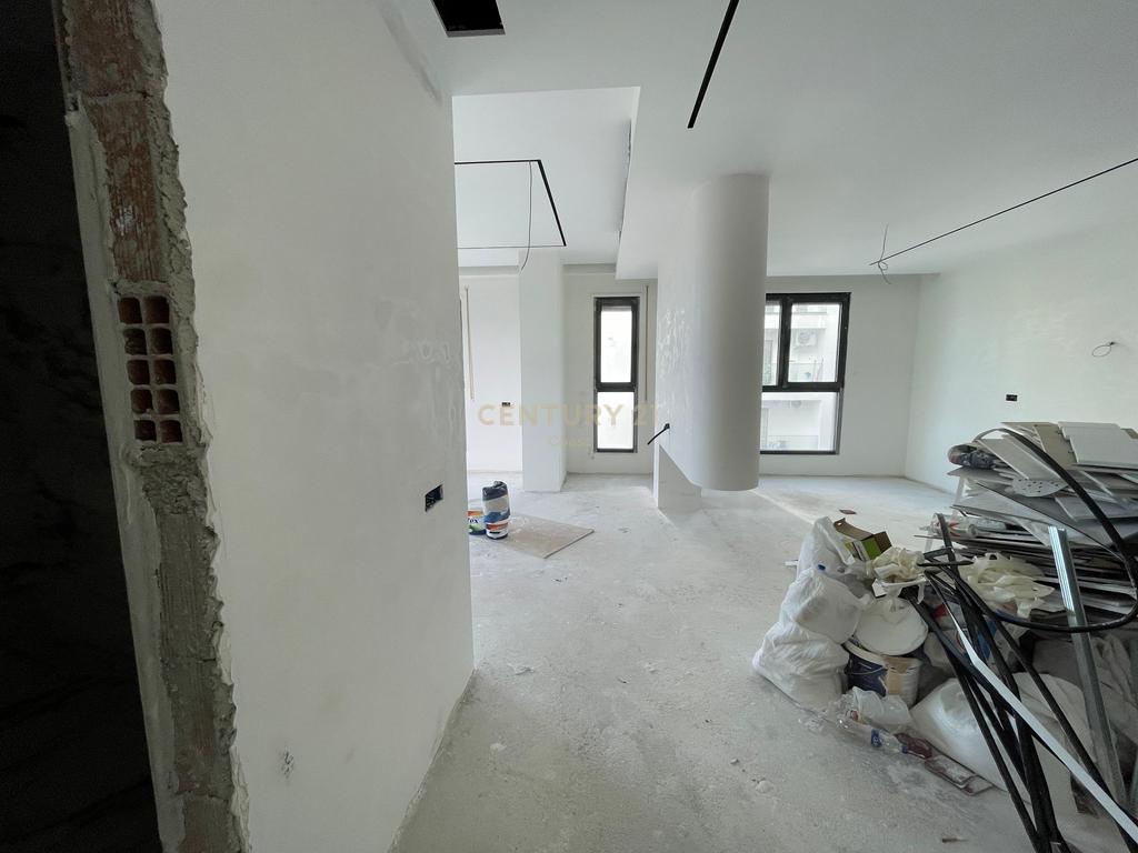 PREMIUM APARTMENT 2+1+2 FOR SALE + GARAGE