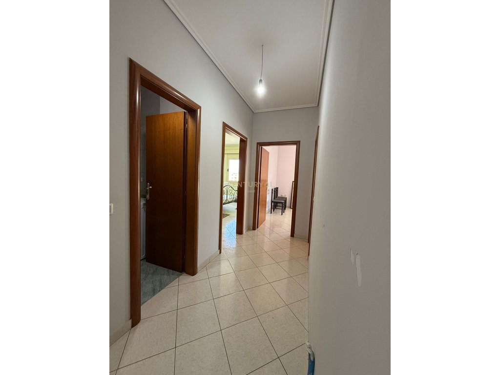 FOR SALE APARTMENT 2+1+2 IN THE NEIGHBORHOOD "24 MAY", VLORE!