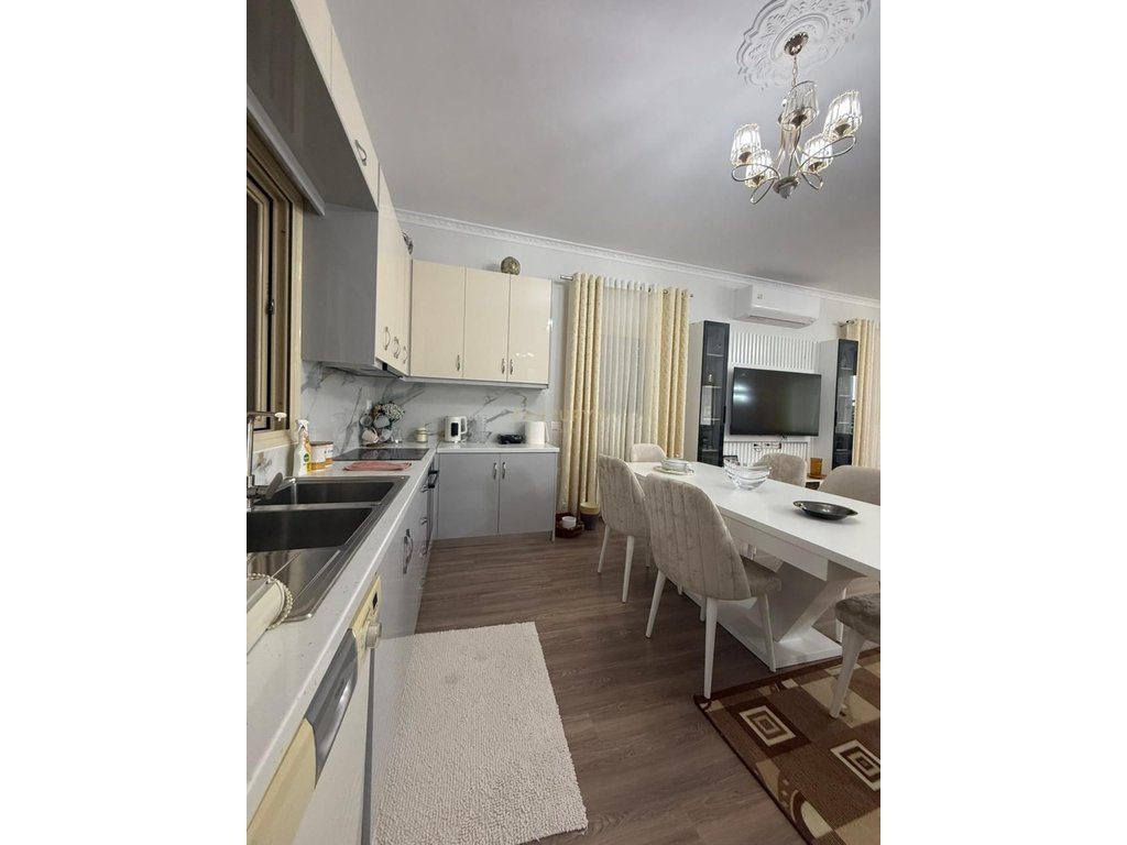 VILLA FOR RENT - 15 MINUTES FROM VLORA