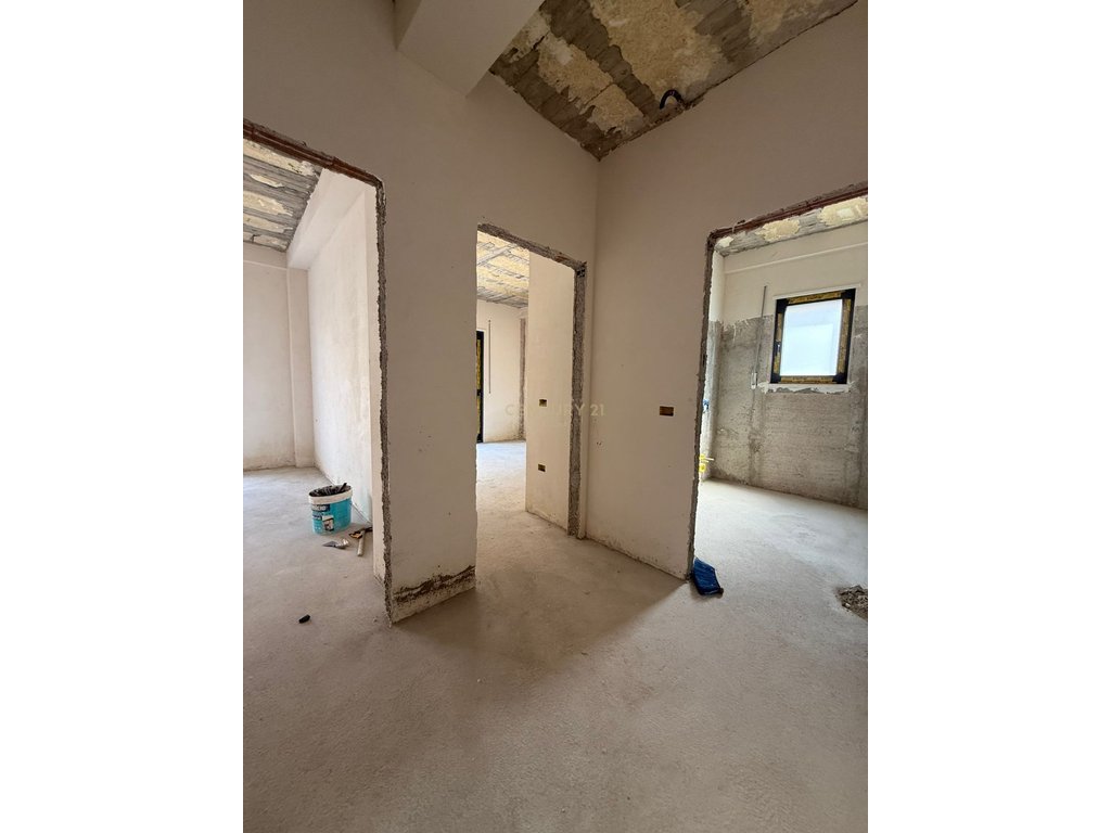 2+1+2 Apartment in Private Residence for Sale