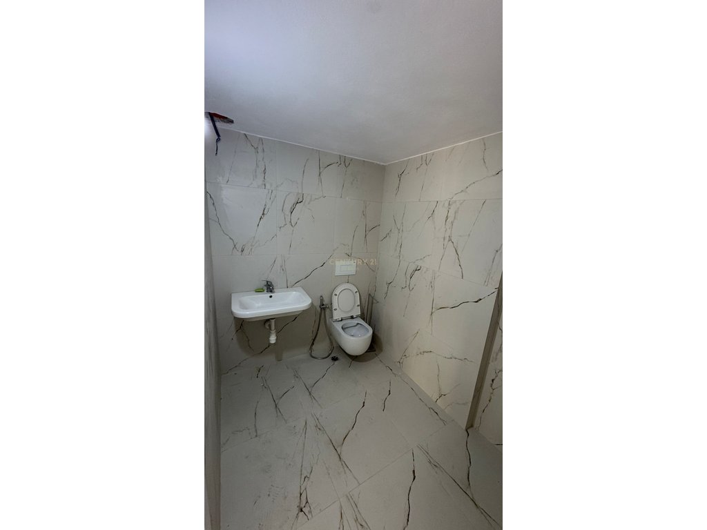 PREMIUM COMMERCIAL SPACE IN THE HEART OF VLORE, VLORE BOULEVARD - SKELE!