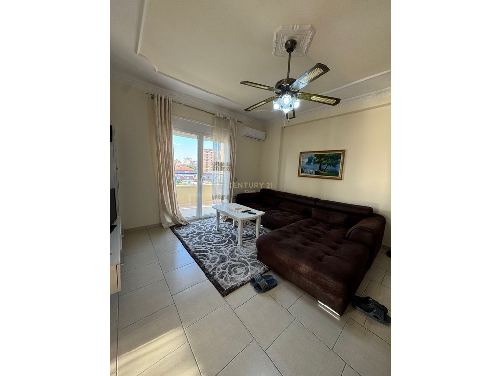 JEPET APARTAMENT 2+2 ME QIRA + GARAZHD ME 2 POSTE PARKIMI 500€