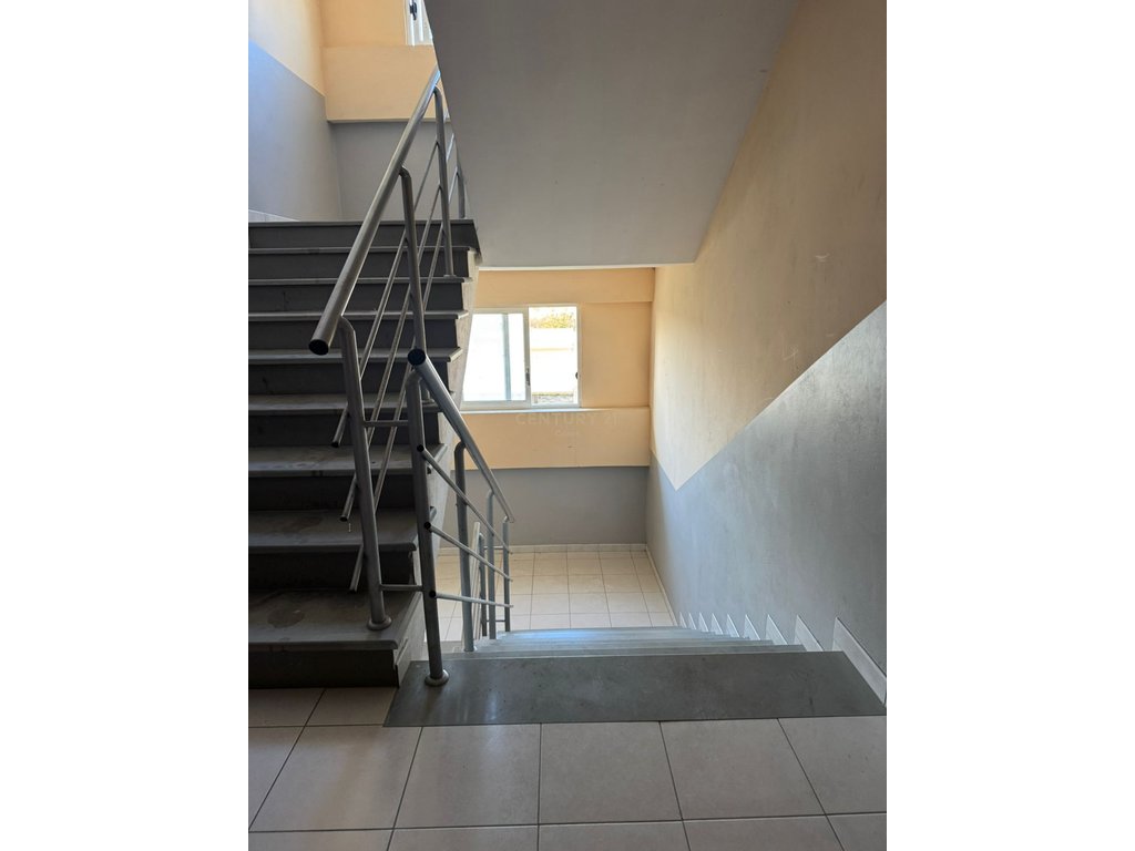 JEPET APARTAMENT 2+2 ME QIRA + GARAZHD ME 2 POSTE PARKIMI 500€