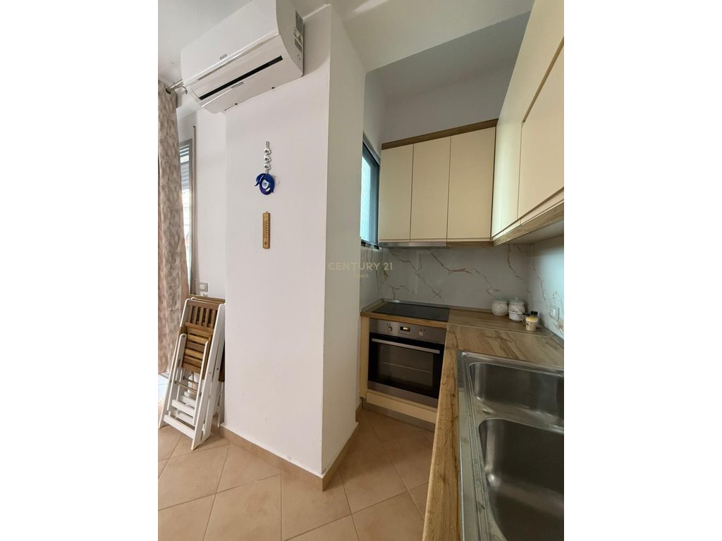 Apartment 1+1+2 for sale on “Rruga e Cipajve”, Vlora!!