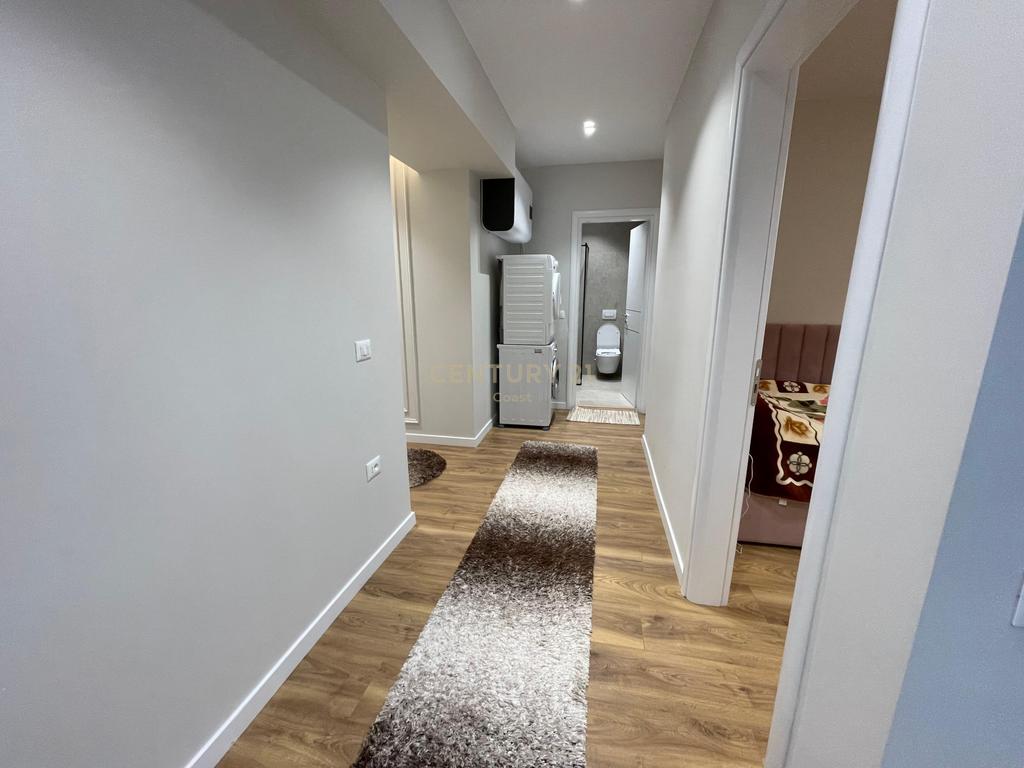 Modern 2+1 apartment offered in Vlora – “Pavarësia” Street in Kombinat!