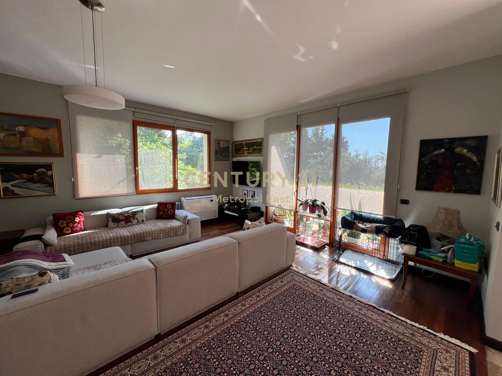 INDIVIDUAL VILLA FOR RENT NEAR LAKE FARKA