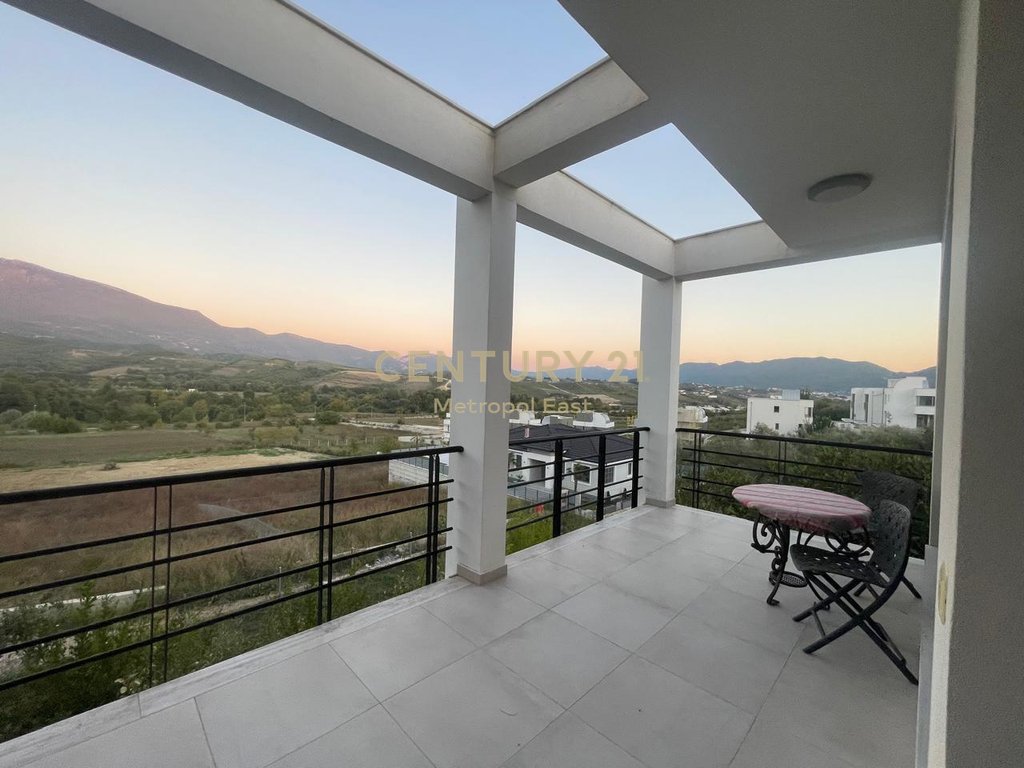 3-STOREY VILLA FOR SALE WITH A LAND AREA OF 1000m2 IN THE FARKA AREA