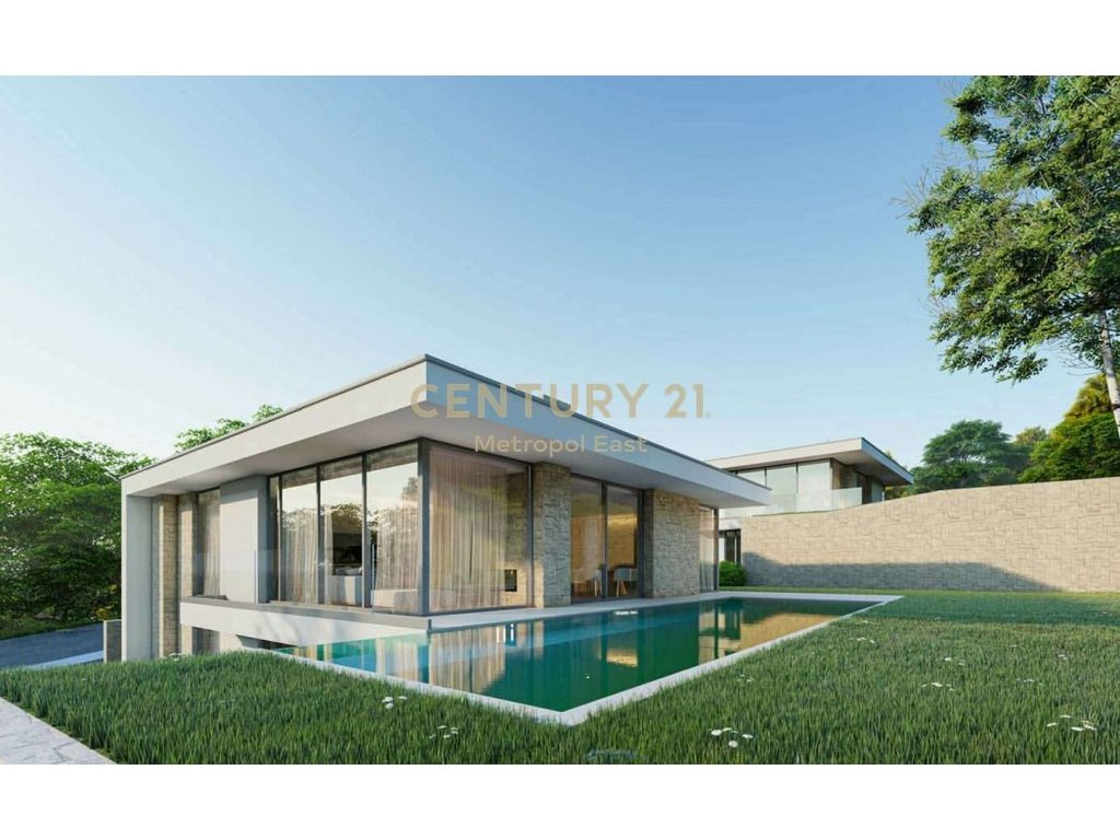 Villa with a swimming pool for rent in Farke