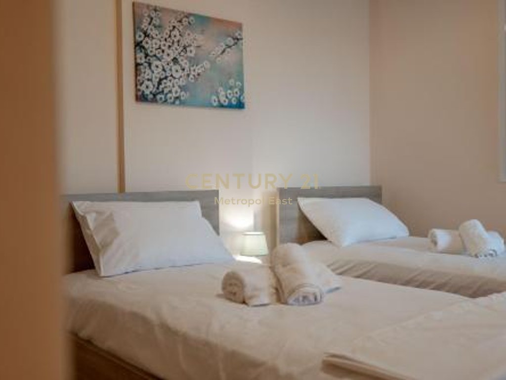 Vacation house with pool for sale in Sarande (suburbs)