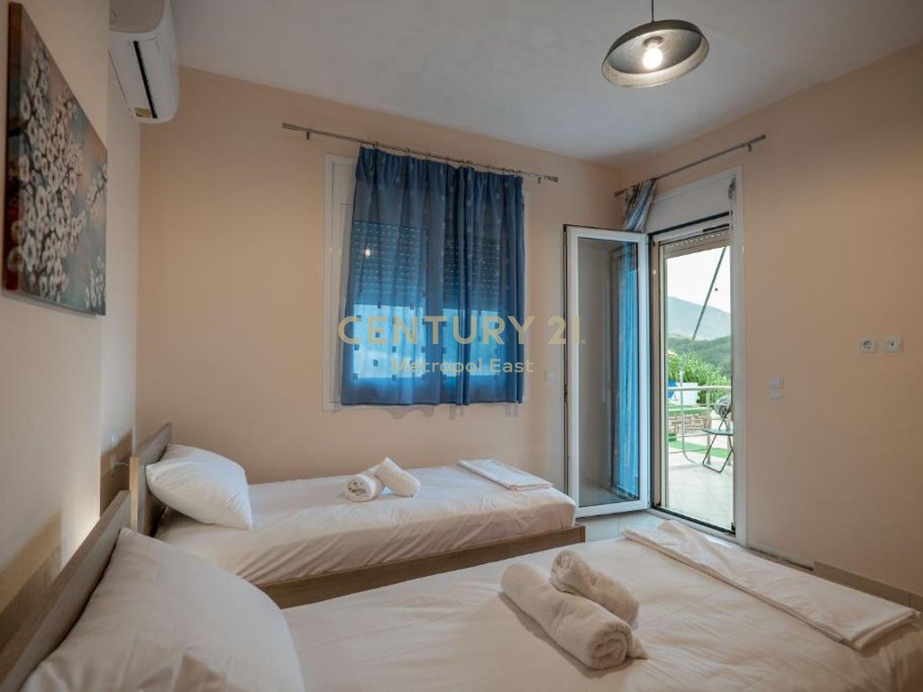 Vacation house with pool for sale in Sarande (suburbs)