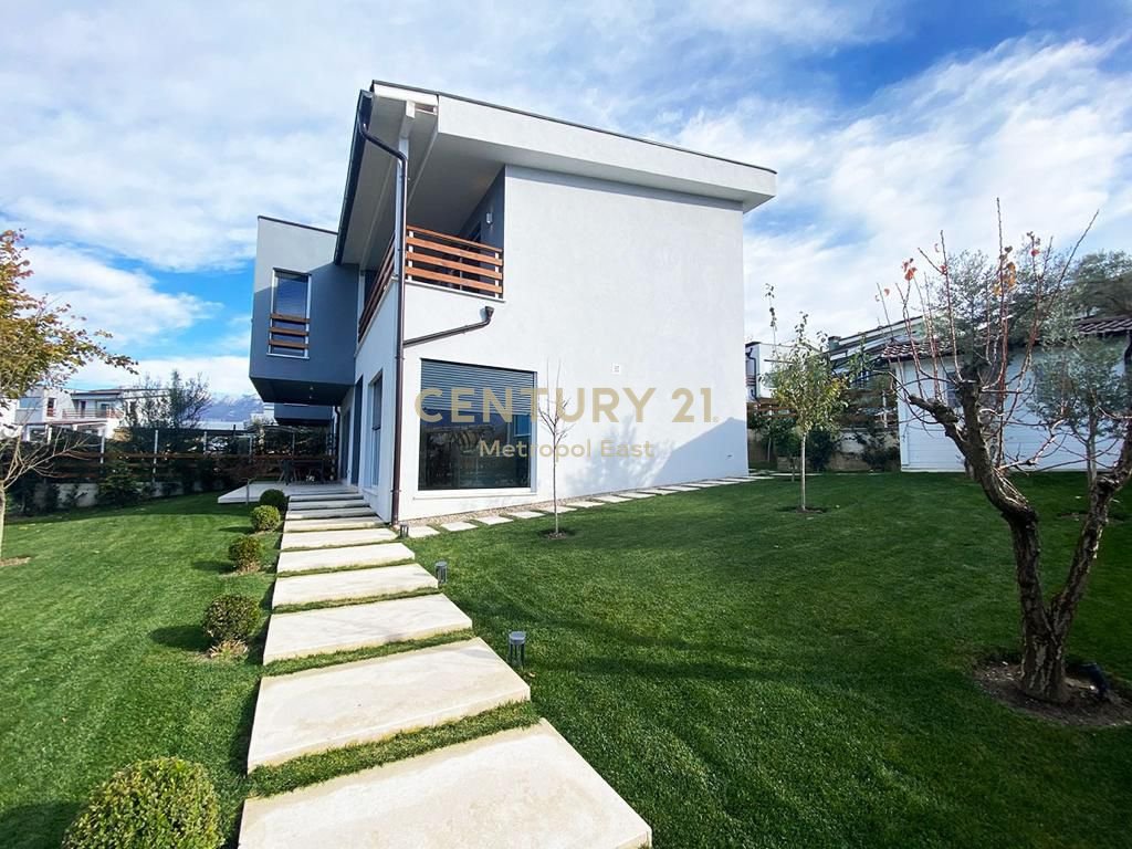 Villa for Rent at "Long Hill" Residence