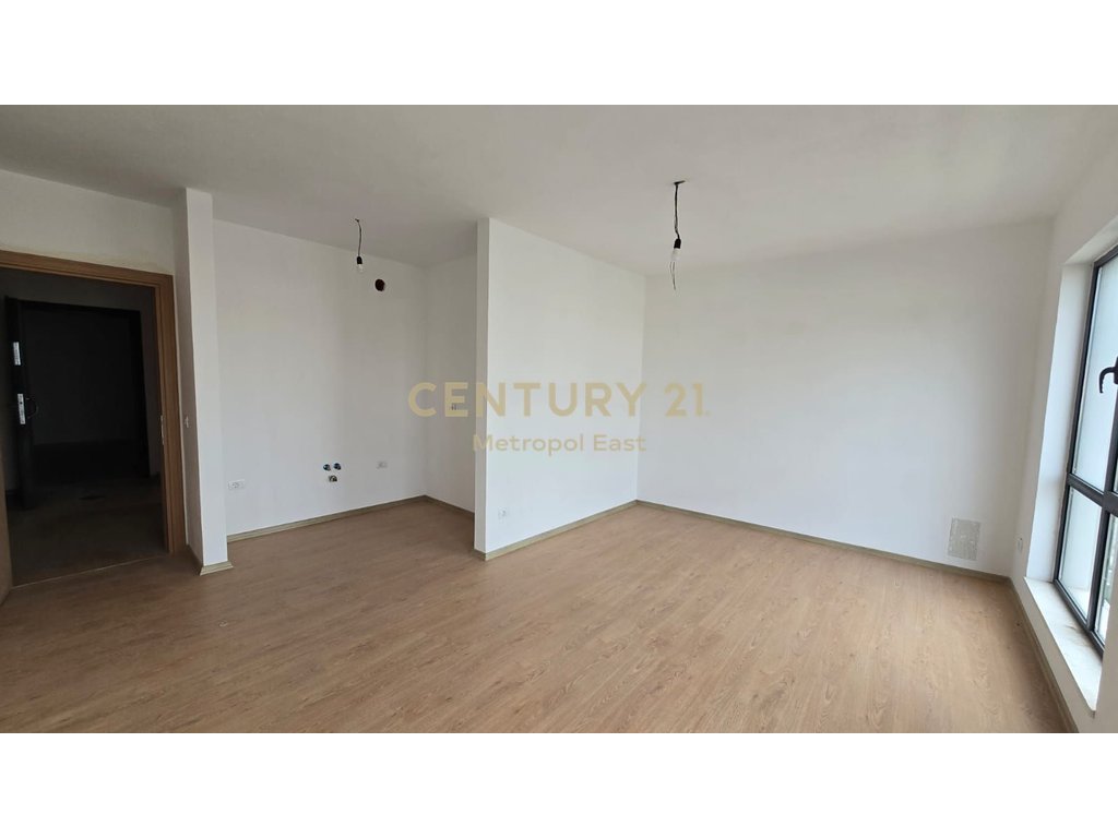 APARTMENT 1+1 FOR RENT IN THE AREA OF 5 MAJ