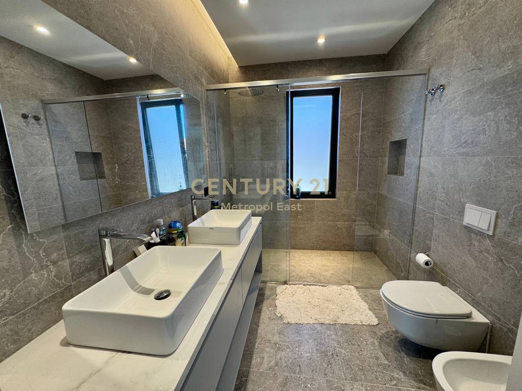 Vile moderne per qera ne Tuscany Villas 2