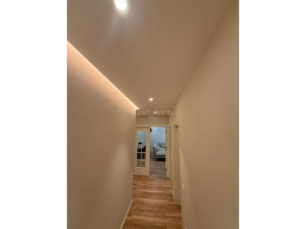 MODERN APARTMENT FOR RENT 3+1+2+2 BALCONIES IN XHAMLLIK!