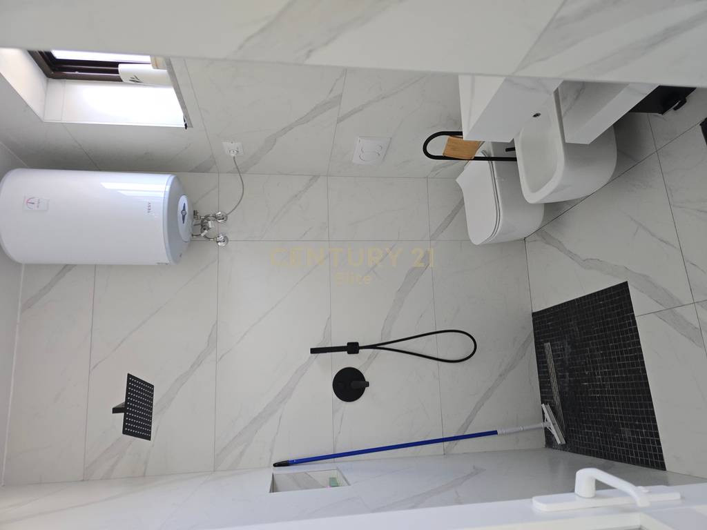 VILLA FOR RENT 2 FLOORS, DIBRA STREET!