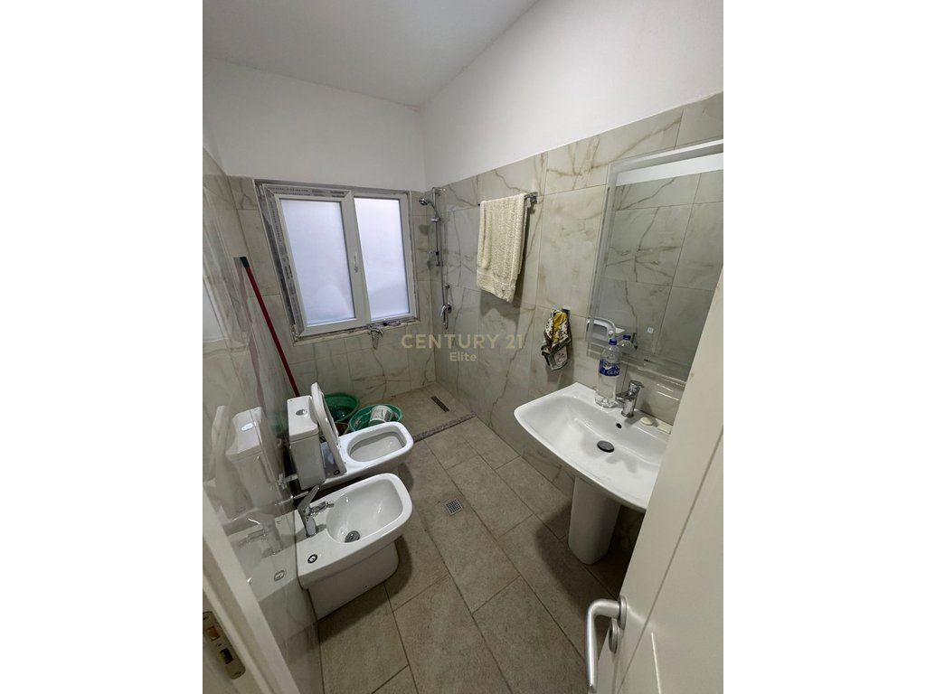 Qira, Apartment 2+1, Bllok