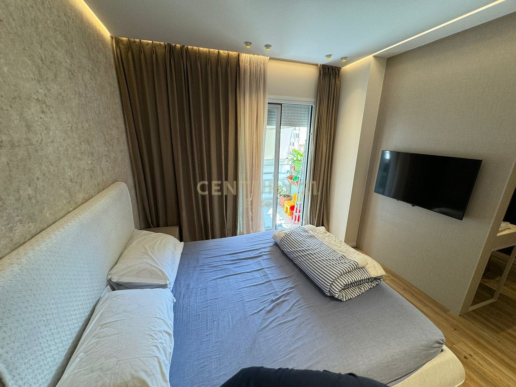 Apartment 2+1+2 for rent near Selvia.