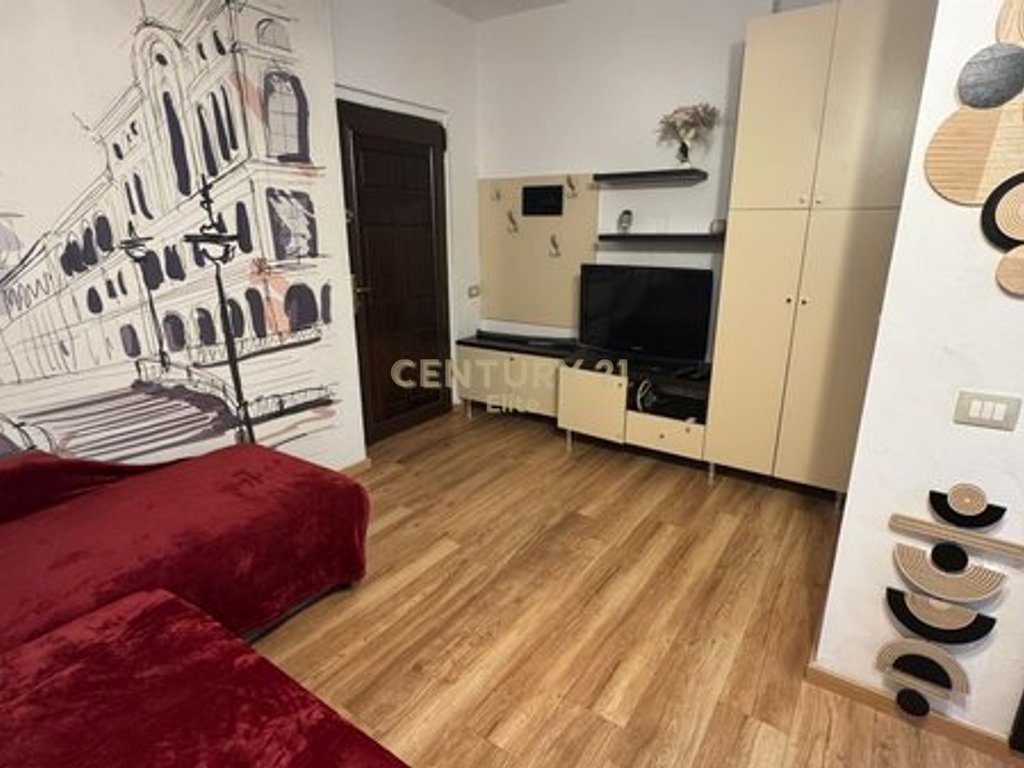 1+1 apartment for rent near 21 Dhjetori