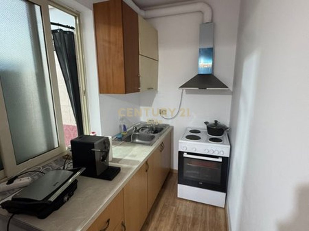 1+1 apartment for rent near 21 Dhjetori