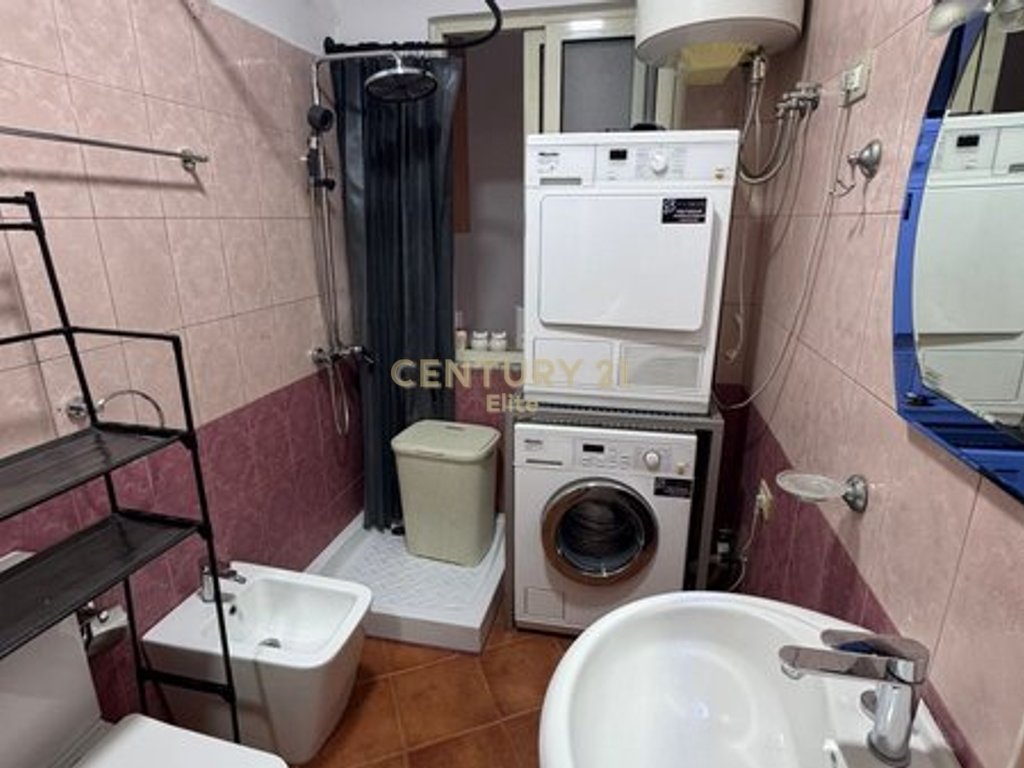 1+1 apartment for rent near 21 Dhjetori