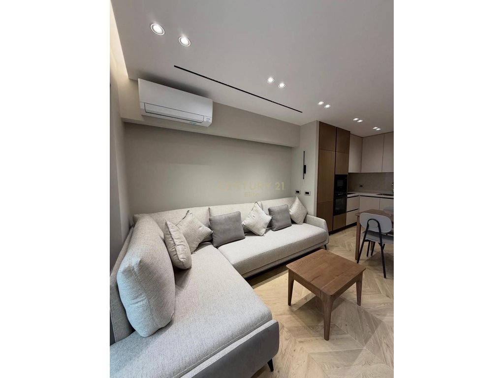 1+1 Apartment For Rent in Myslym Shyri, Tirana – 1000€ Gross | 65 m²