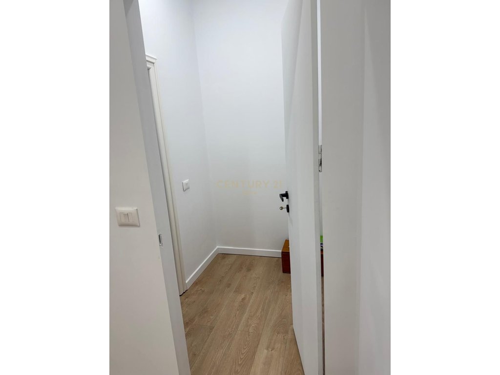 Commercial Space for Rent Near Skanderbeg Square (Center), Tirana – 600€ | 32 m²