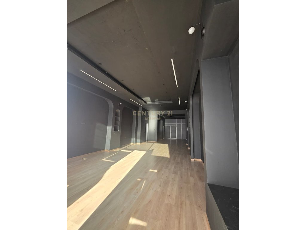 Unit for sale in Astir!