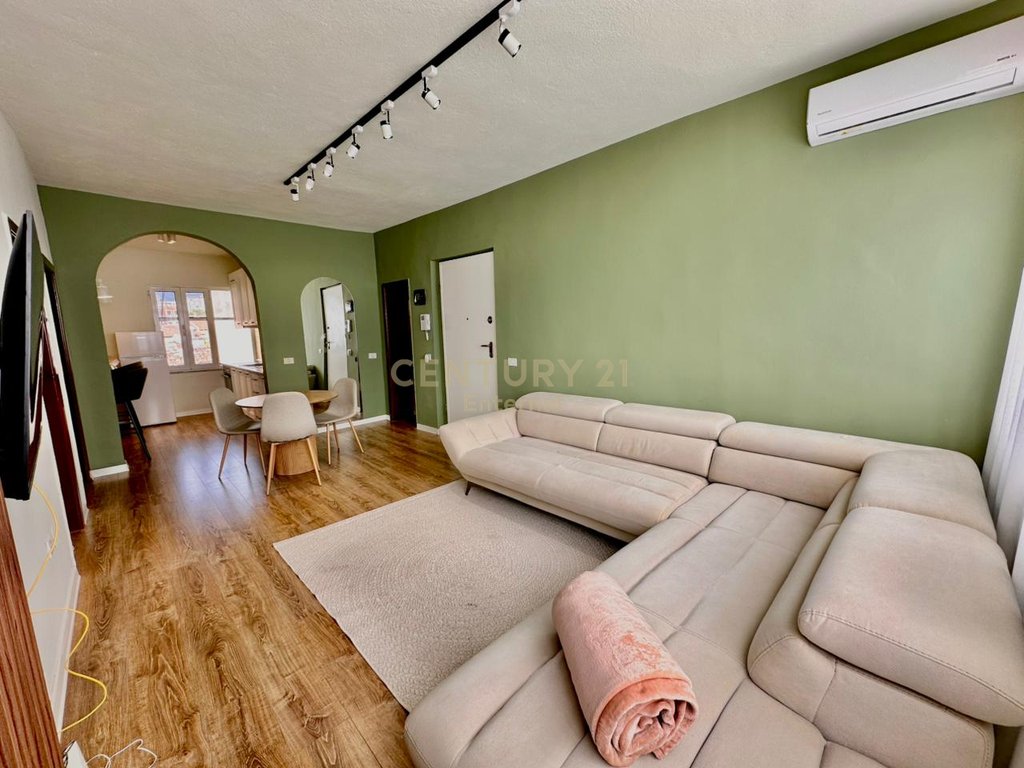 2+1 Apartment for Rent on Durrës Street
