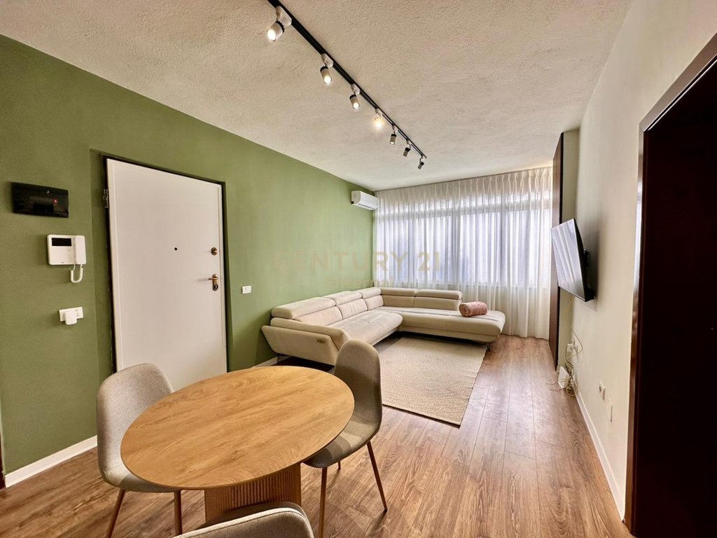 2+1 Apartment for Rent on Durrës Street