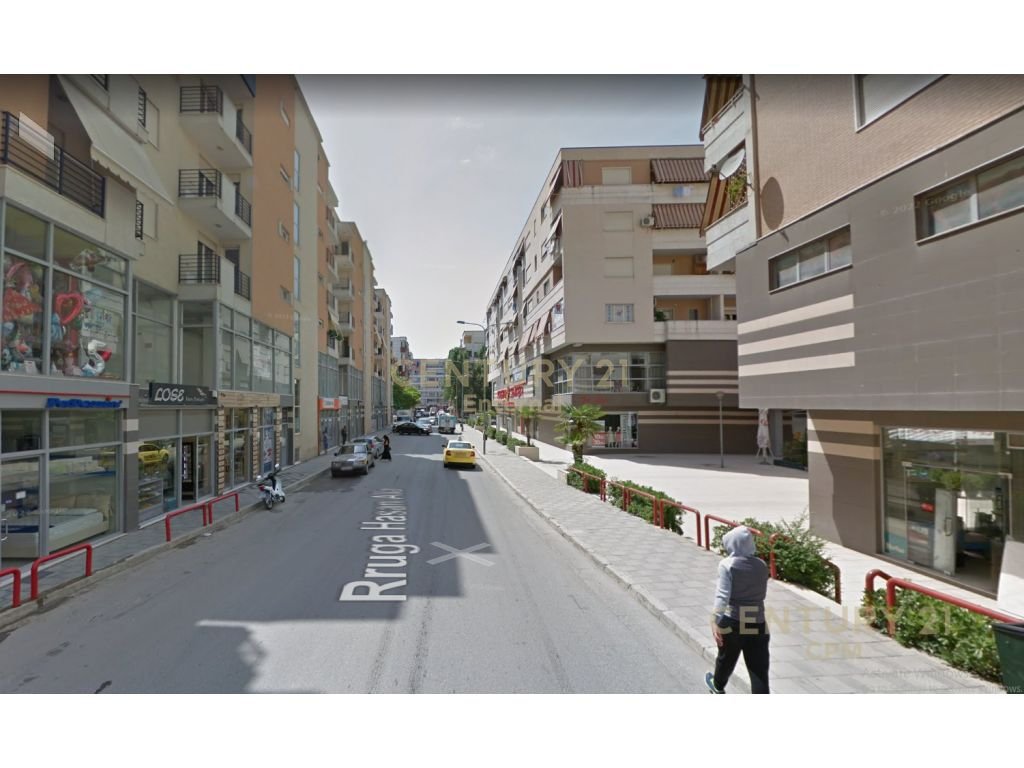 Unit for sale near Kristal Center