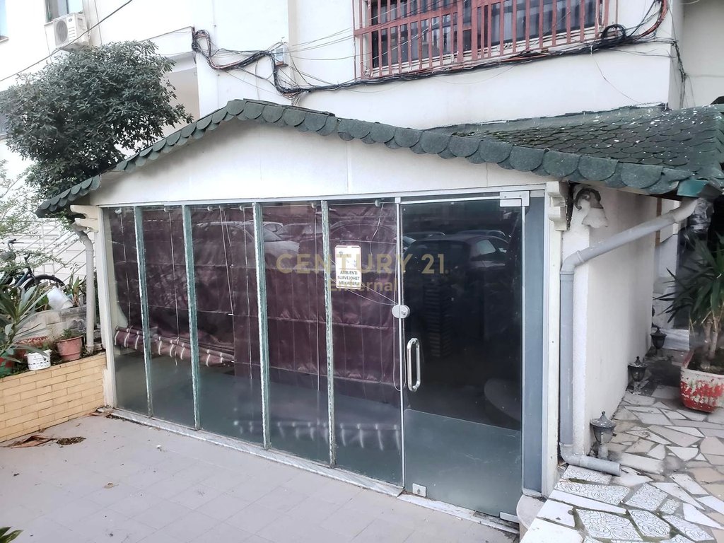 Prane Delijorgjit - Shop for Sale Ground Floor near Old Park