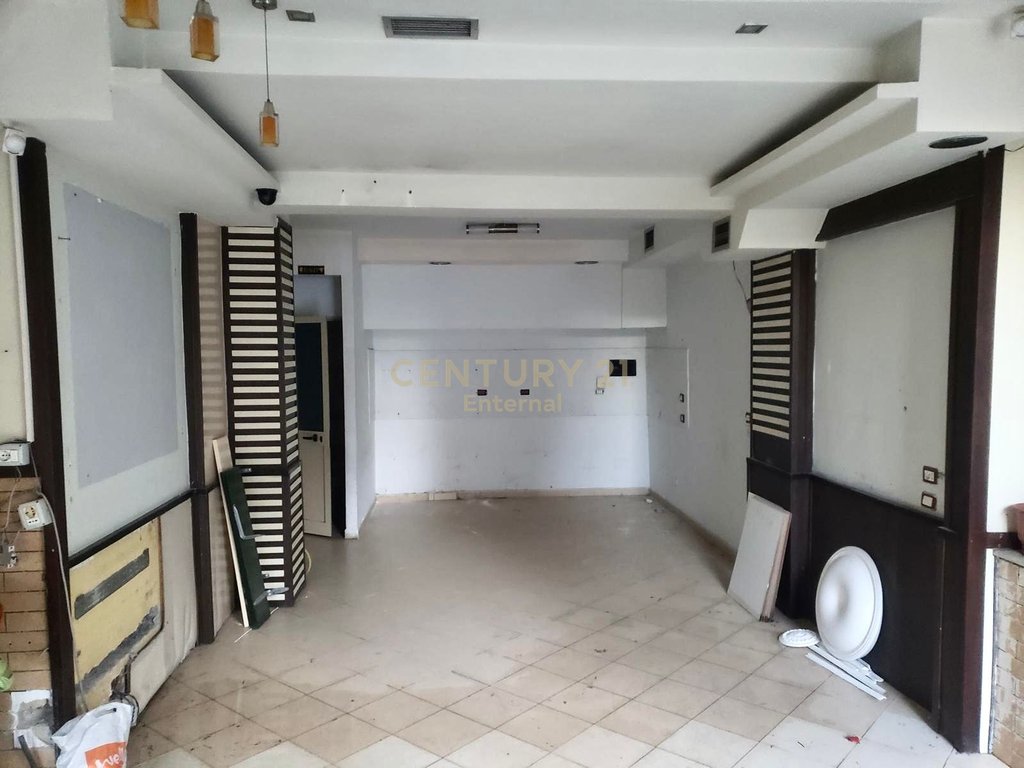 Prane Delijorgjit - Shop for Sale Ground Floor near Old Park