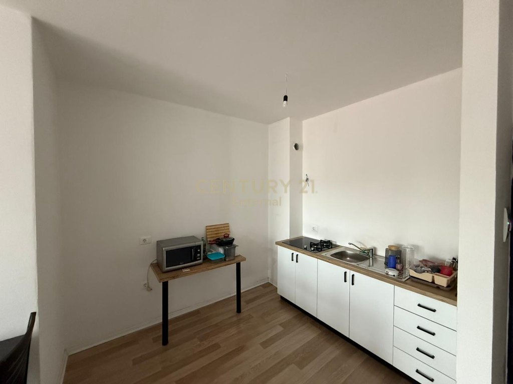 Apartment 2+1+2 for Office at United School