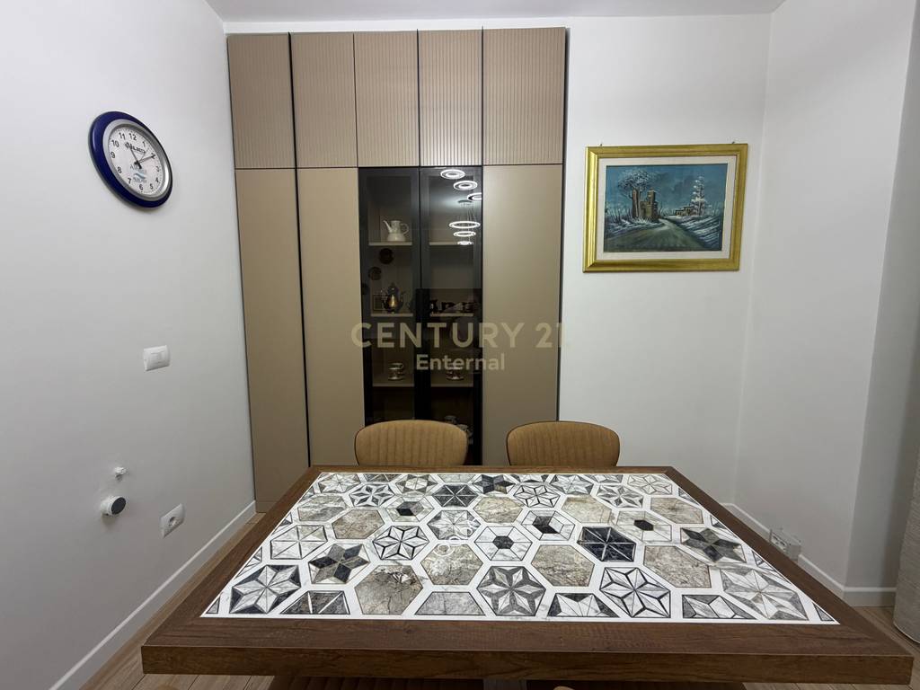 Apartment 3+1+2 + parking in Garden Building