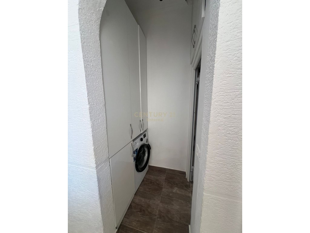 Apartment 1+1 + Land for Sale in Sarande
