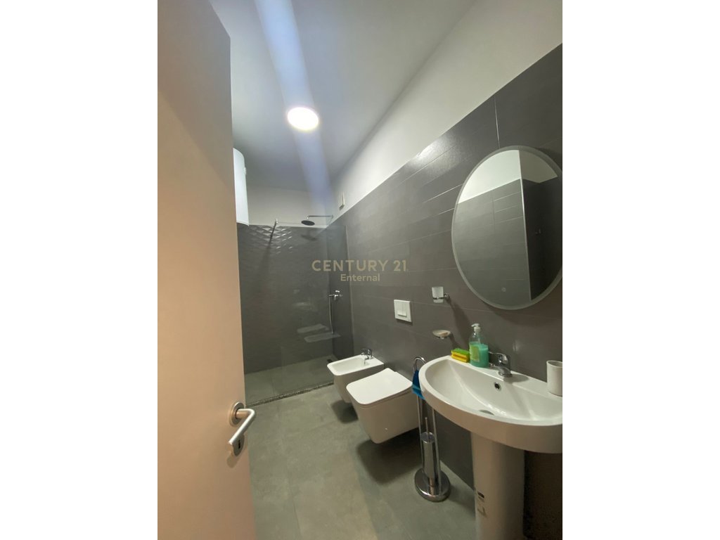 APARTMENT FOR RENT ZOGU I ZI