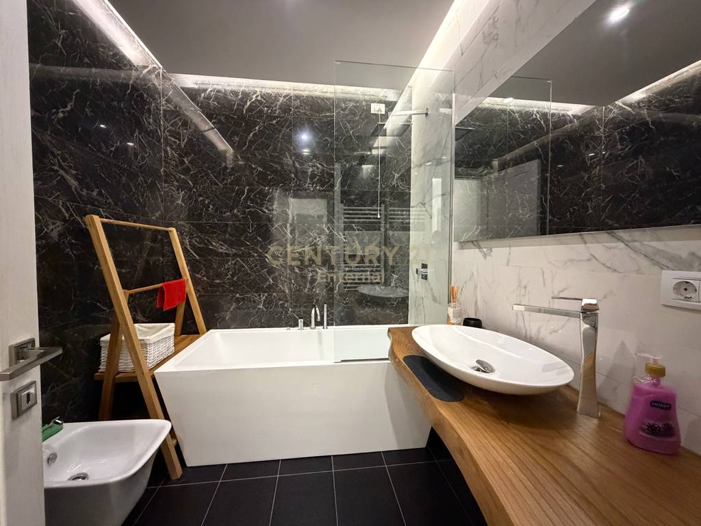 Apartment 2+1+ Parking Space for Rent at Ambasador 3
